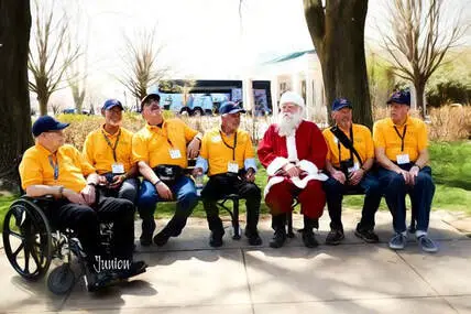 Santa Clause with Veterans